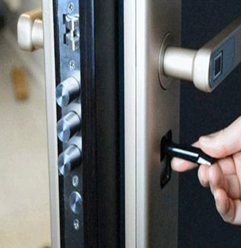 昆明开锁 昆明开锁公司开修指纹锁